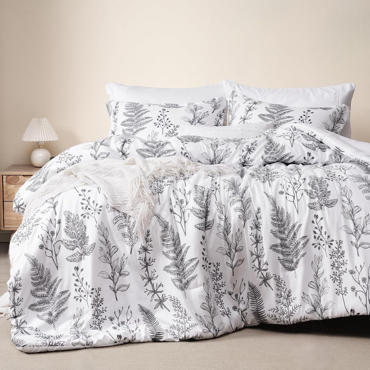 PHF 3 Pieces Printed Comforter Set Queen Size, Lightweight Botanical Floral Bed in a Bag, Ultra Soft Bedding Set with 1 Reversible Comforter and 2 Pillow Shams, White