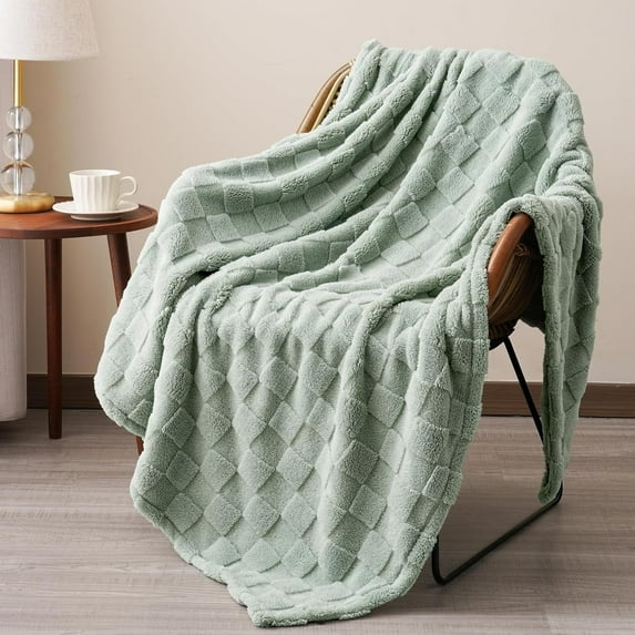 PHF Checkered Fleece Blanket Throw Size for Couch, Contemporary Flannel Fleece 3D Jacquard Fluffy Blanket, No Shedding, No Pilling, 50" x 60", Green