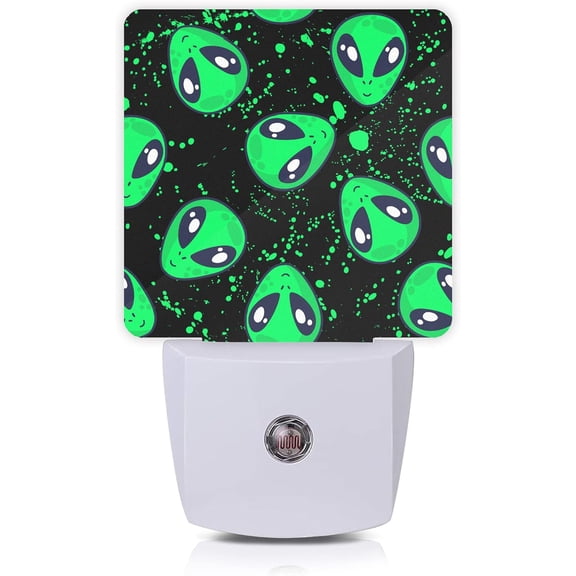 PLUHKN-Alien Night Light,Green Aliens Plug-in Night Lights with Dusk-to-Dawn Sensor for Bedroom, Bathroom and Living Room 0.5W Sleep Friendly lamp for Women/Girls/Boys Gift