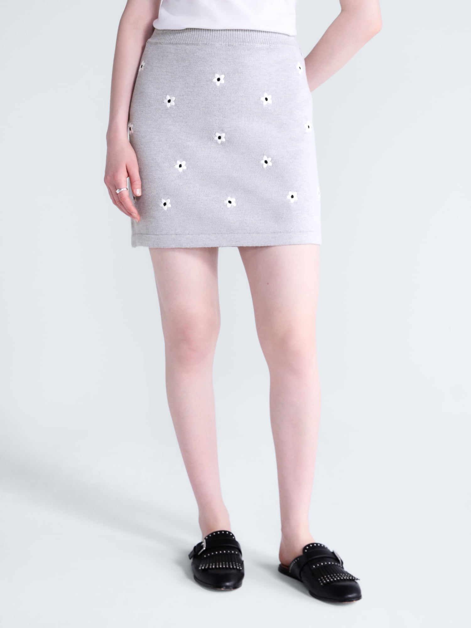 Free Assembly Women's and Women's Plus Embroidered Mini Sweater Skirt, Sizes XS-4X