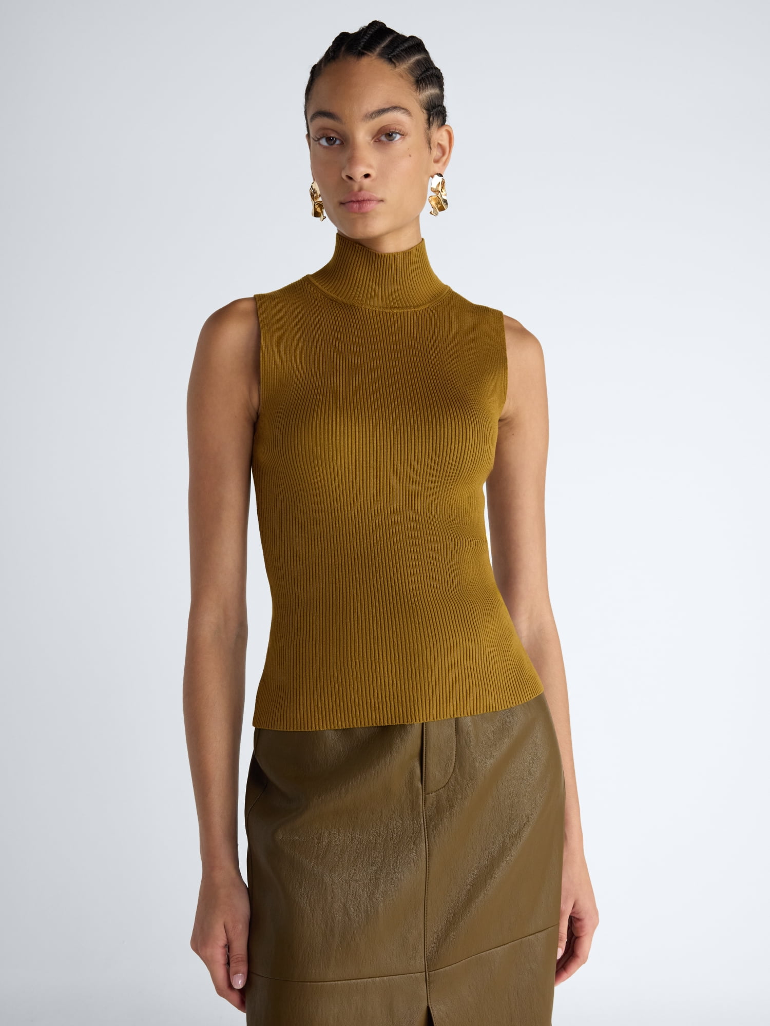 Women’s and Women’s Plus Sleeveless Turtleneck Sweater, Midweight, Sizes XS-4X