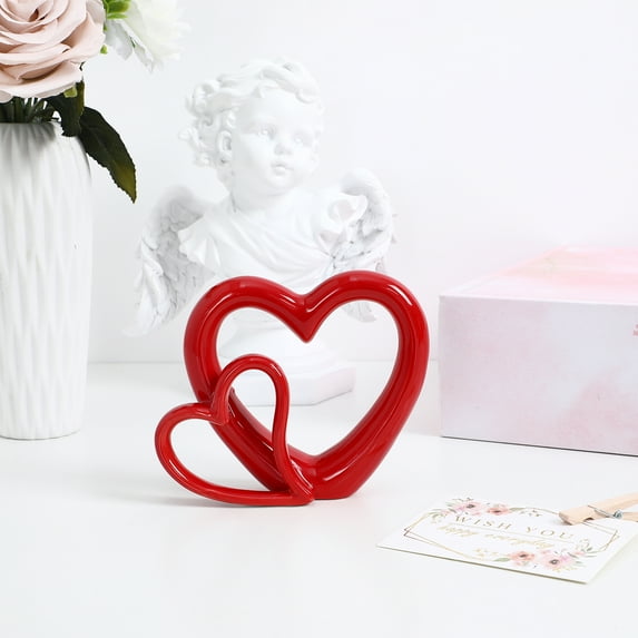 PTOOTP Red Ceramic Heart Wedding Figurine Decorative Ornament for Home, Easy to Clean Romantic Table Decor