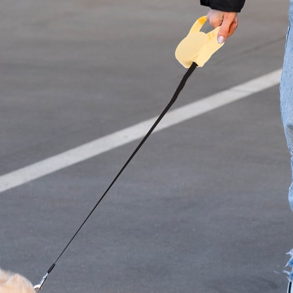 POPETPOP Stylish Yellow Retractable Dog Leash for Pet Walking and Training with Automatic Design
