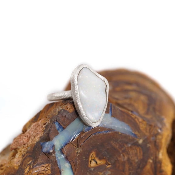 POWDER PUFF AUSTRALIAN WHITE OPALIZED SHELL RING