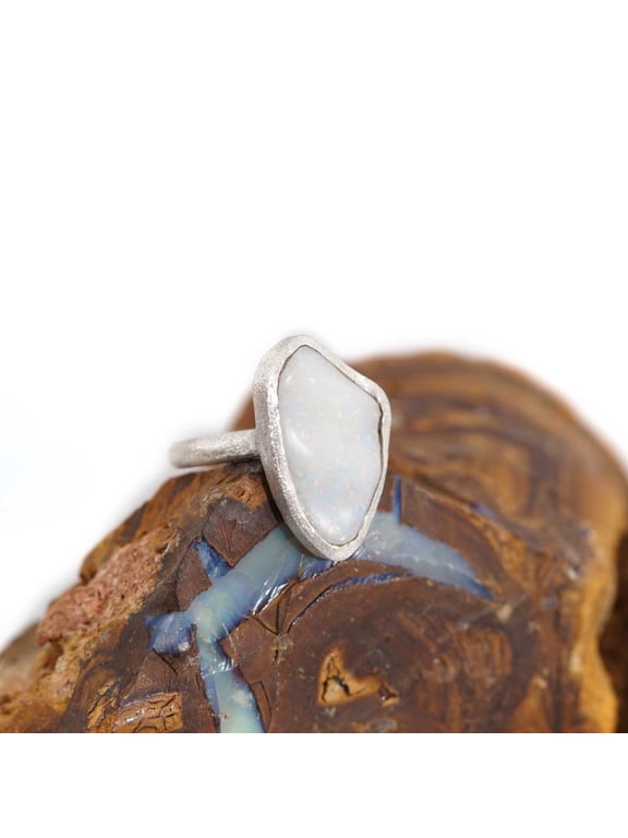POWDER PUFF AUSTRALIAN WHITE OPALIZED SHELL RING