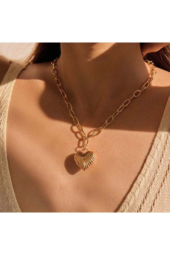 18K Gold Plated Fluted Heart Pendant Large Paperclip Chain Lariat Necklace for Women