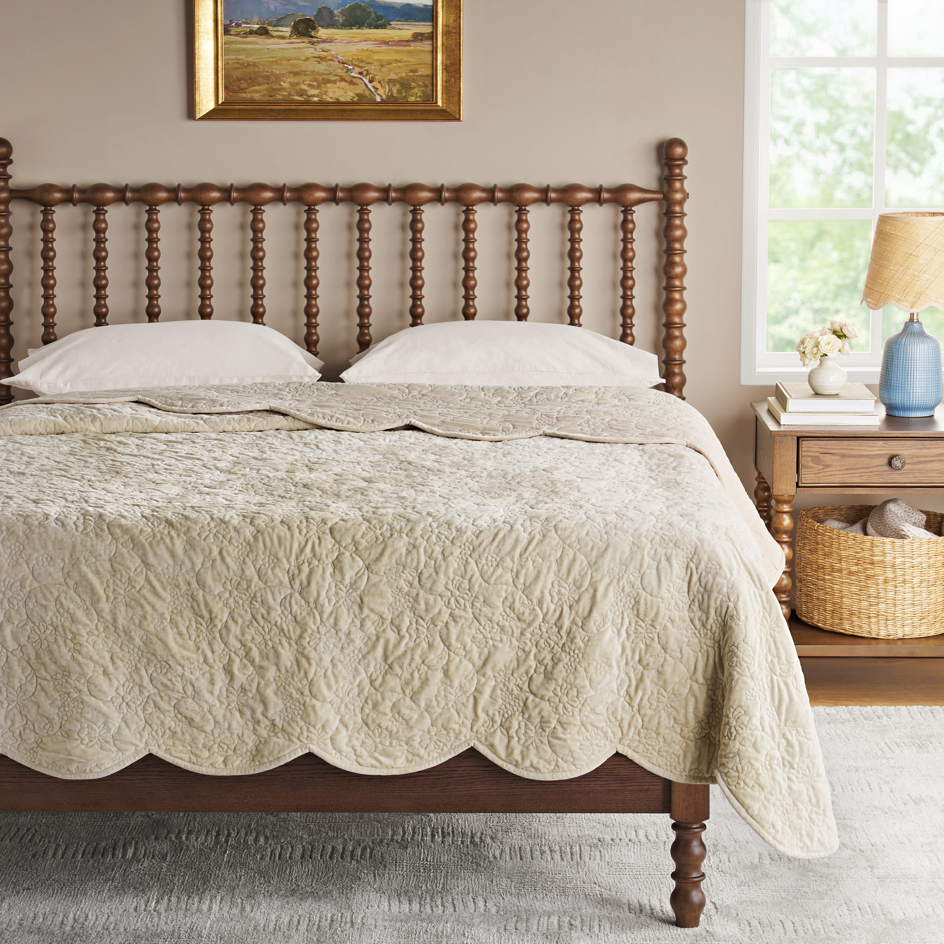 The Pioneer Woman Eloise Floral Velvet Quilt, Full/Queen, Beige Bedding