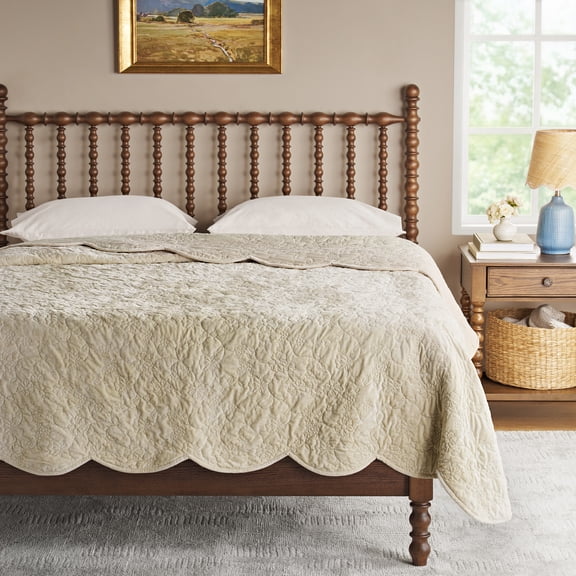 The Pioneer Woman Eloise Floral Velvet Quilt, King, Beige Bedding