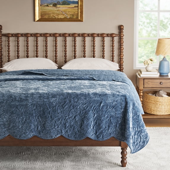 The Pioneer Woman Eloise Floral Velvet Quilt, King, Blue Dust