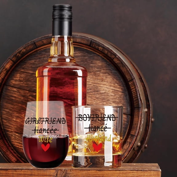 PYAN-Husband Wife Gift Wine Glass Set Engagement Gifts for Couples Engagement Party Decorations Gifts for Newly Engaged Couples