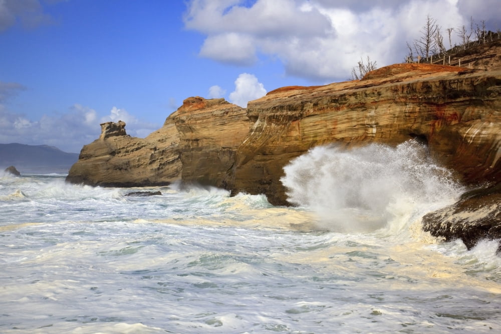Pacific City Oregon United States Of America Waves Crashing Along The Coast At Cape Kiwanda Canvas Art - Craig Tuttle Design Pics (19 x 12)