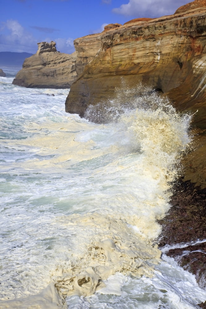 Pacific City Oregon United States Of America Waves Crashing On The Coast At Cape Kiwanda Canvas Art - Craig Tuttle Design Pics (24 x 38)