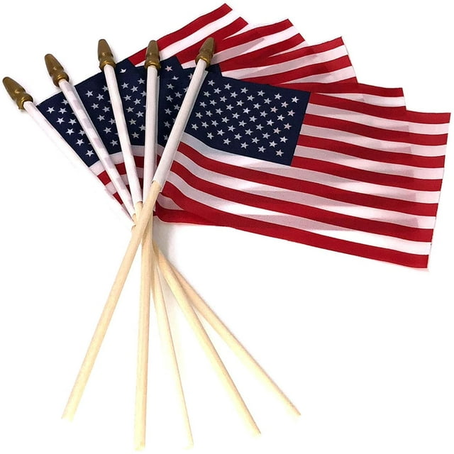 Pack of 100, Small US American Handheld Flags, 4x6 Inch Golden Spear