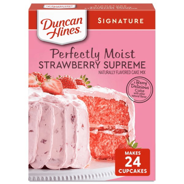 Pack of 2 Duncan Hines Signature Perfectly Moist Strawberry Supreme Naturally Flavored Strawberry Cake Mix, 15.25 oz