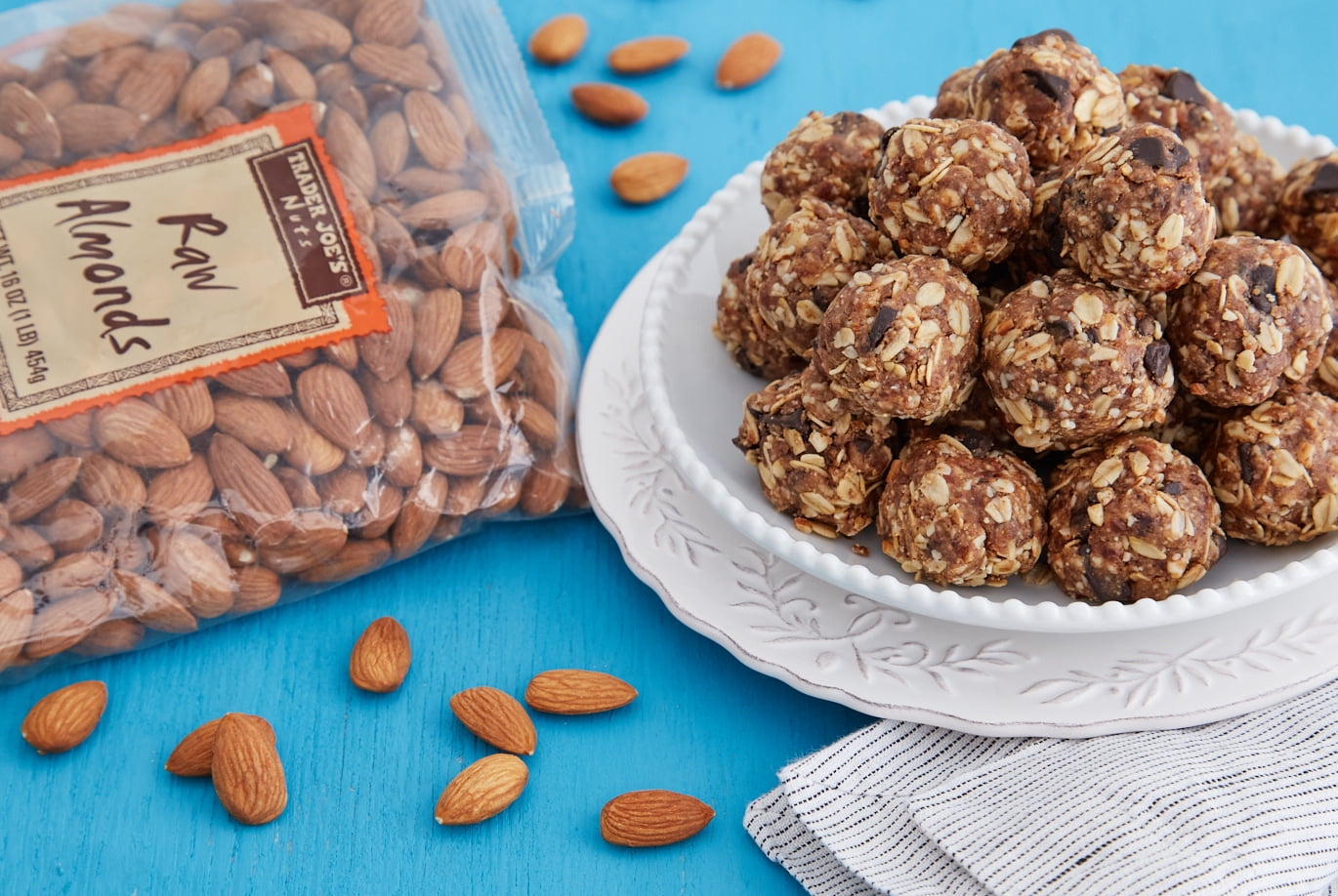 Pack of 3 - TJs Raw Almonds 1 Lb