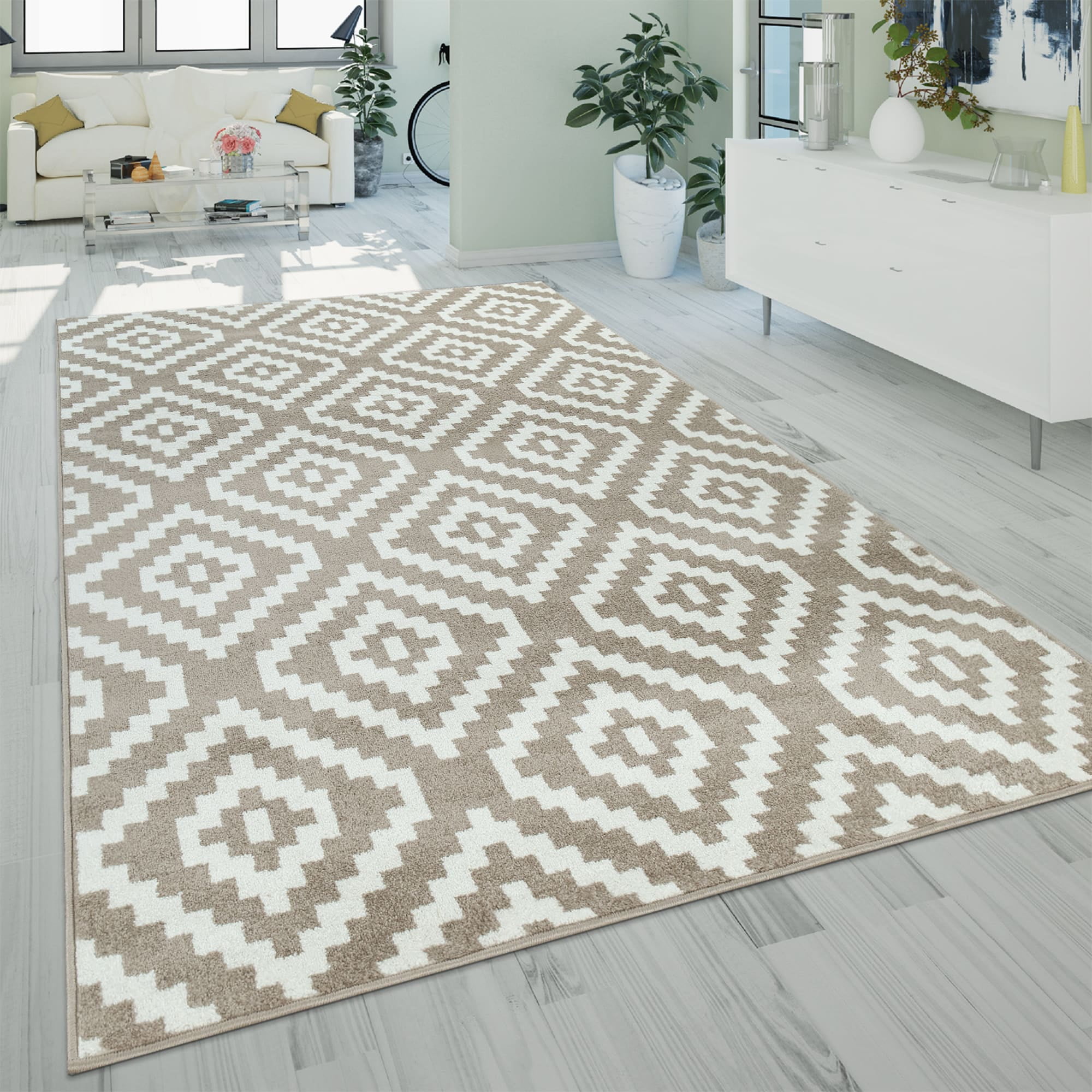 Modern Low-Pile Rug Geometric Moroccan Design in Pastel Colors in Beige ...