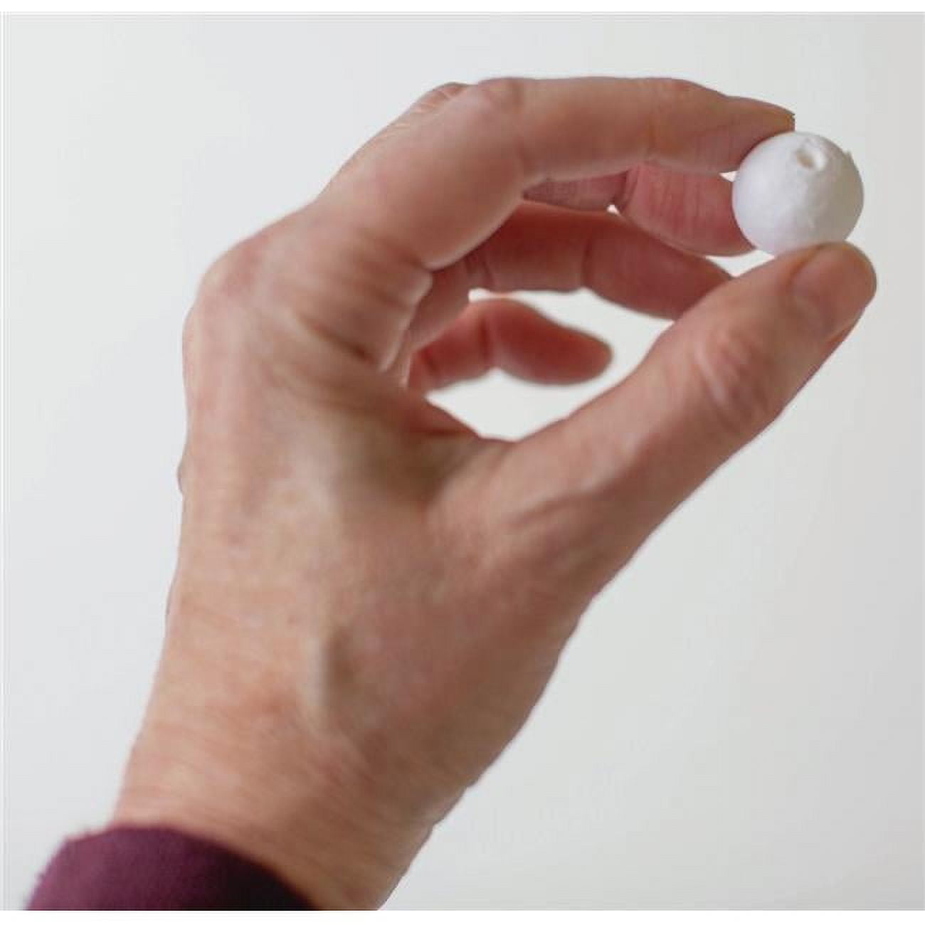 Pacon PLG42002 White - Cotton Spun Paper Balls, 20 mm - Pack of 24