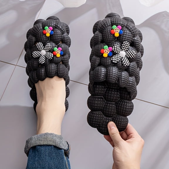 A Pair of Non-Slip, Odorless EVA for Women with a Soft Sole, Suitable for Couples, Featuring a Massage Effect, Perfect for Indoor And Outdoor Use in a Colorful World., Women Shoes