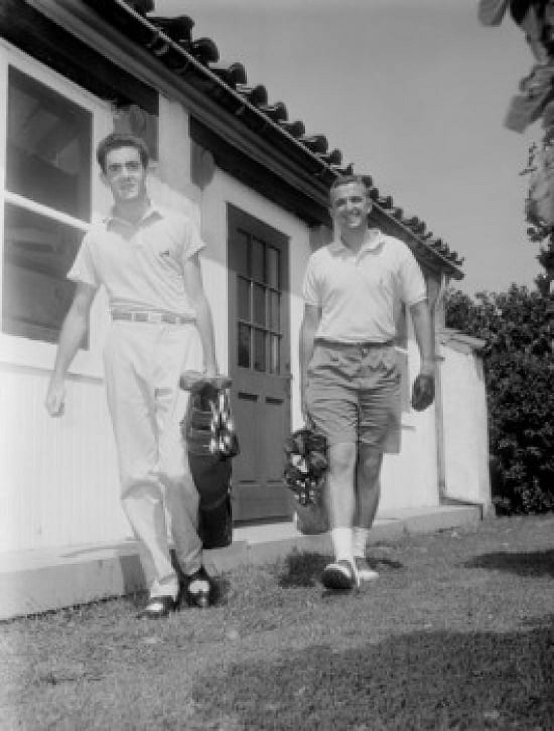 Pair of men preparing for golf session Canvas Art - (24 x 36)