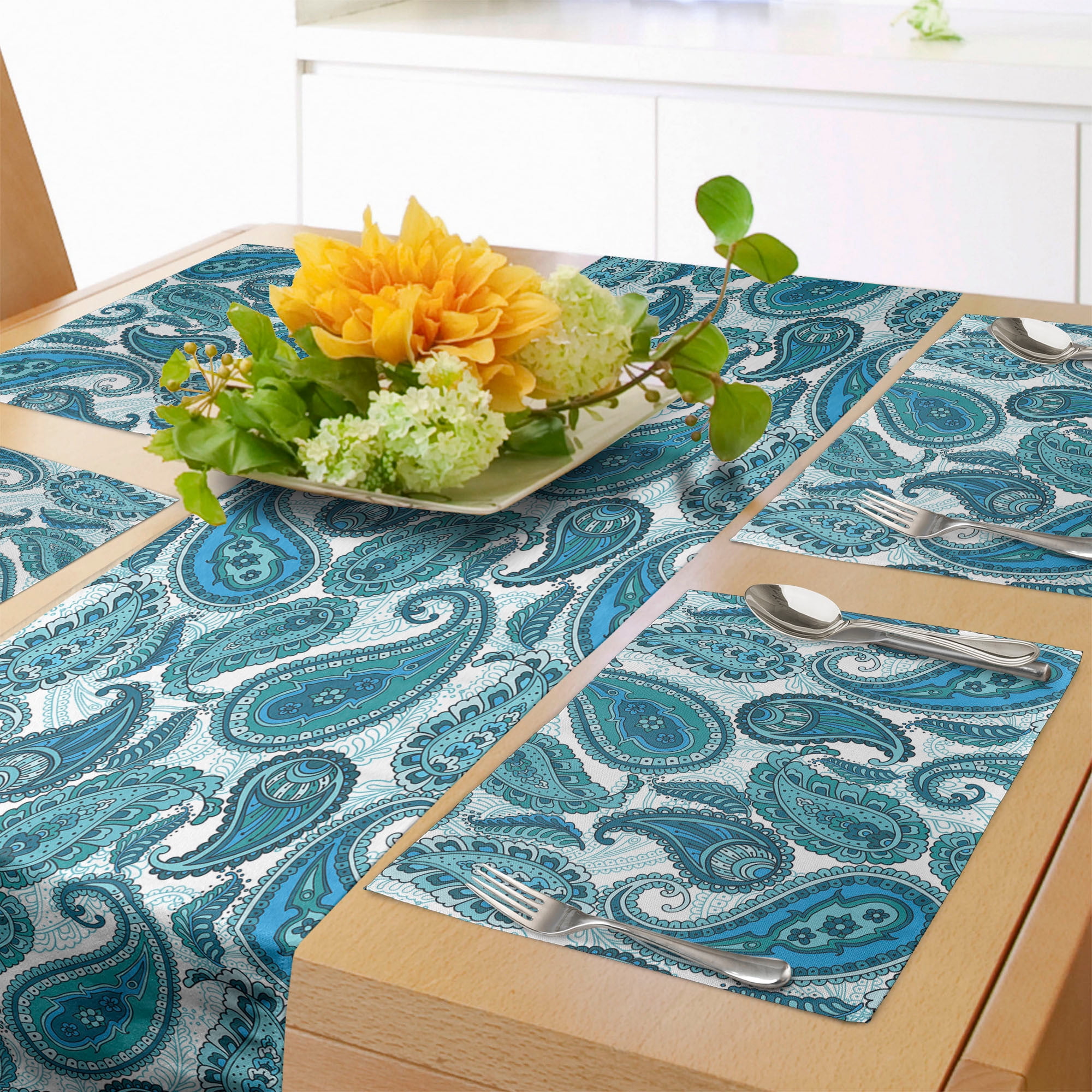 Paisley Table Runner & Placemats, Antique Floral Ornamental Retro