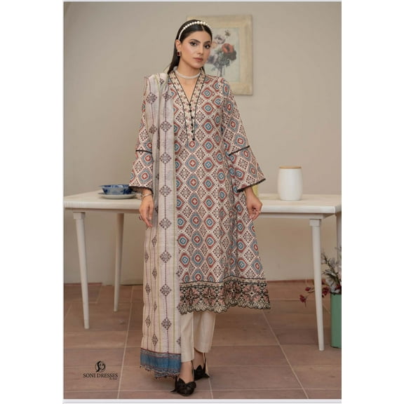 Pakistani Salwar Kameez Suit, Cultural Wear for Women, Ju102