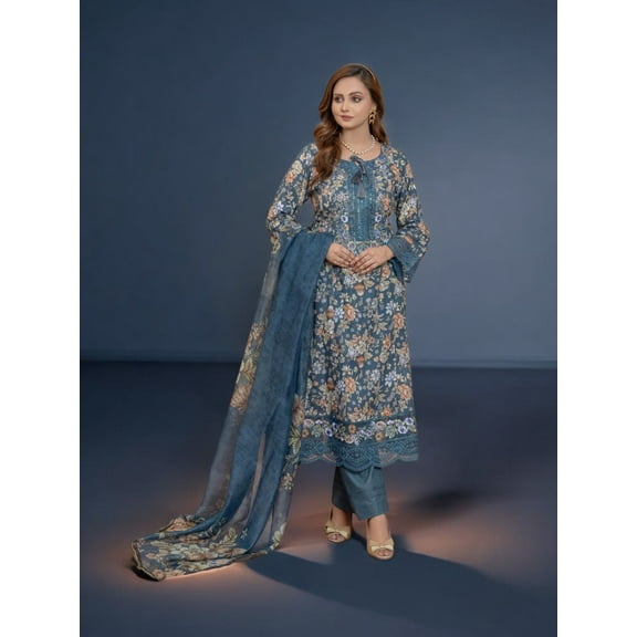 Pakistani Salwar Kameez Suit, Cultural Wear for Women, Ju110