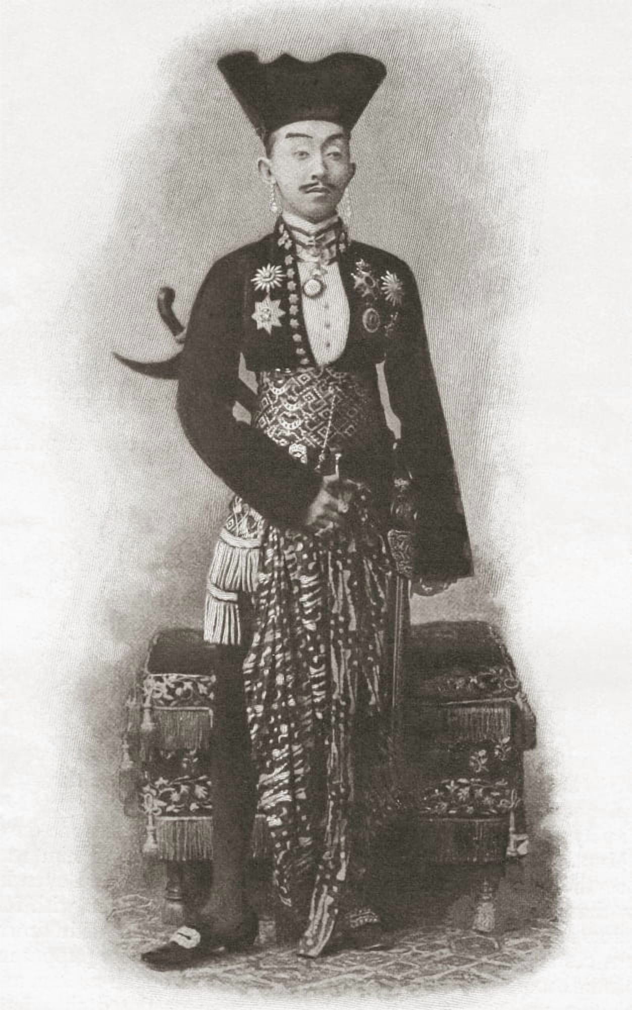 Pakubuwono X 1866 - 1939 Tenth Susuhunan Or Ruler Of Surakarta Java Indonesia From The Century Illustrated Monthly Magazine May To October 1904 Canvas Art - Ken Welsh Design Pics (22 x 36)