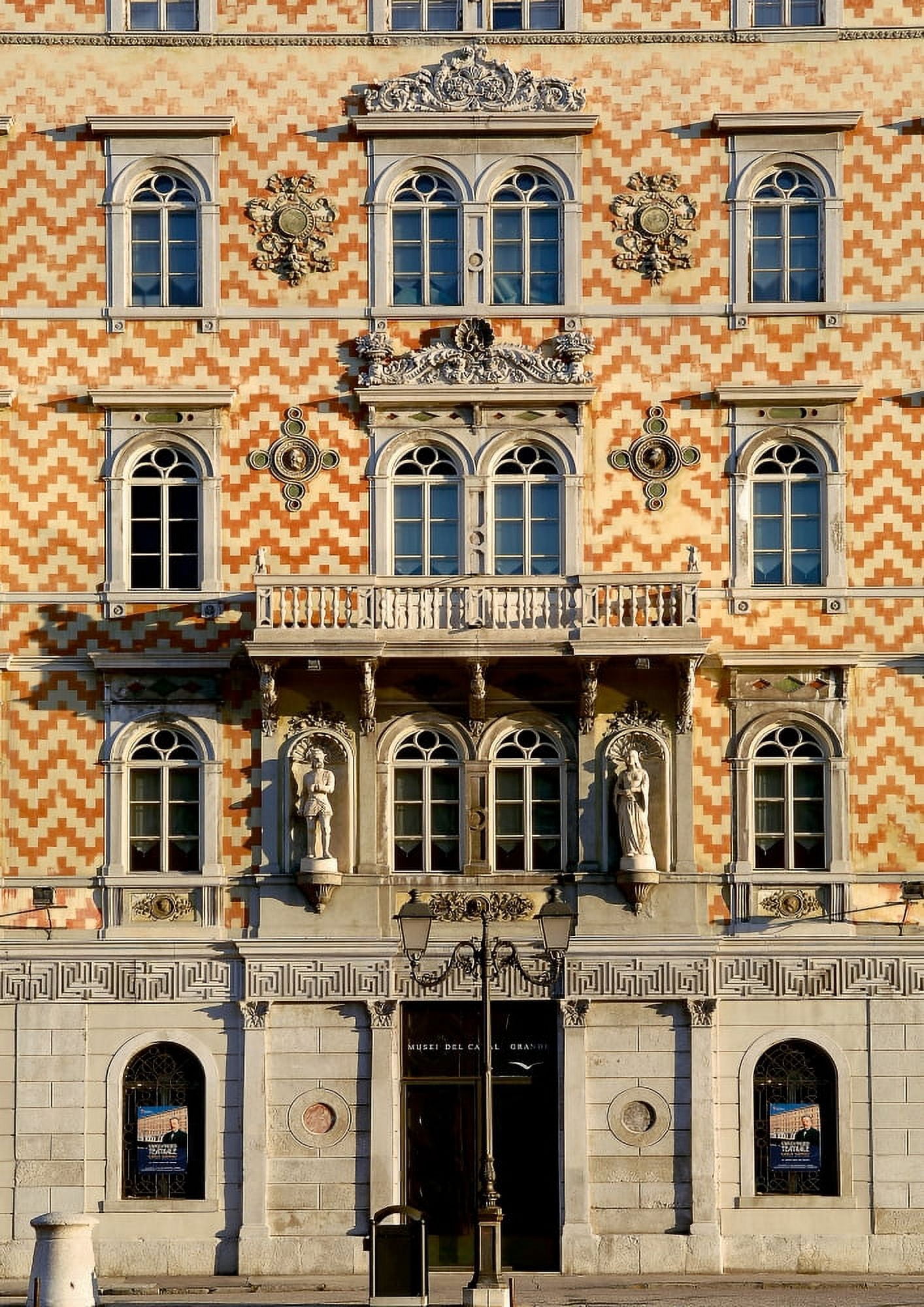 Palazzo Gopcevich Trieste Canvas Art - (24 x 36)