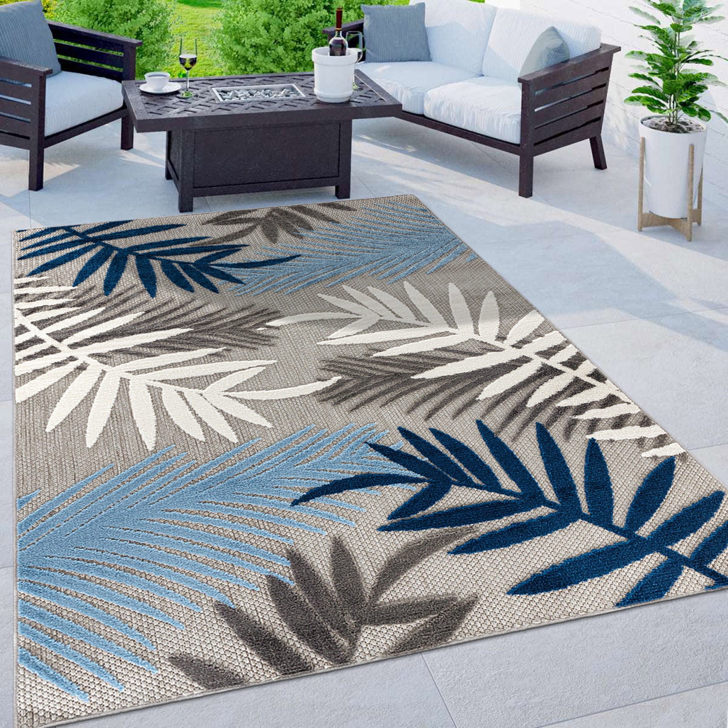 Evora Blue and Gray Palm Frond Indoor/Outdoor Area Rug