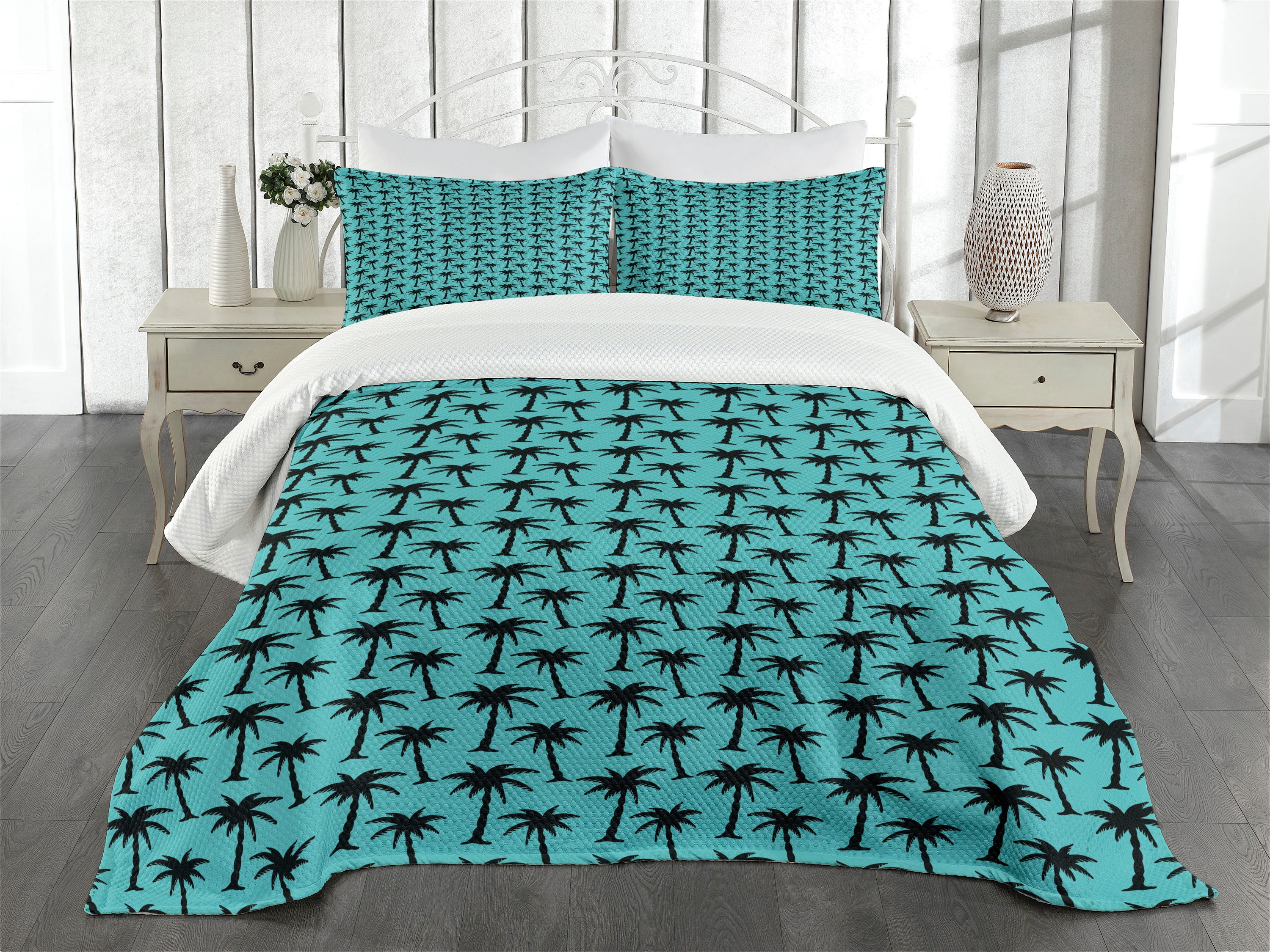 Palm Tree Bedspread Set Queen Size, Black Silhouettes of Coconut Trees in Cartoon Style on