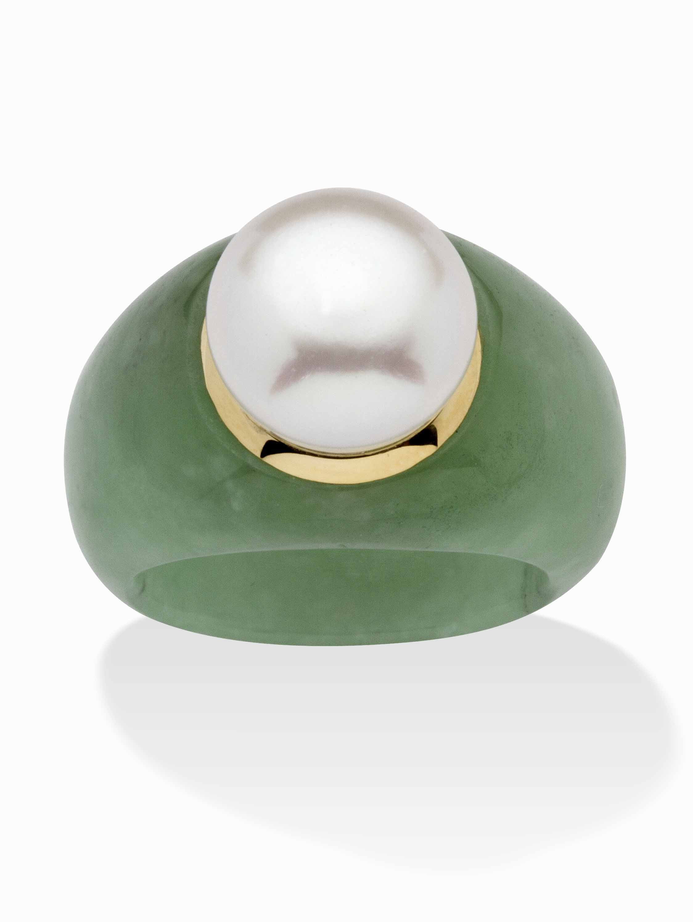 PalmBeach Jewelry Round Cultured Freshwater Pearl set in Genuine Black or Green Jade Ring 10k Yellow Gold