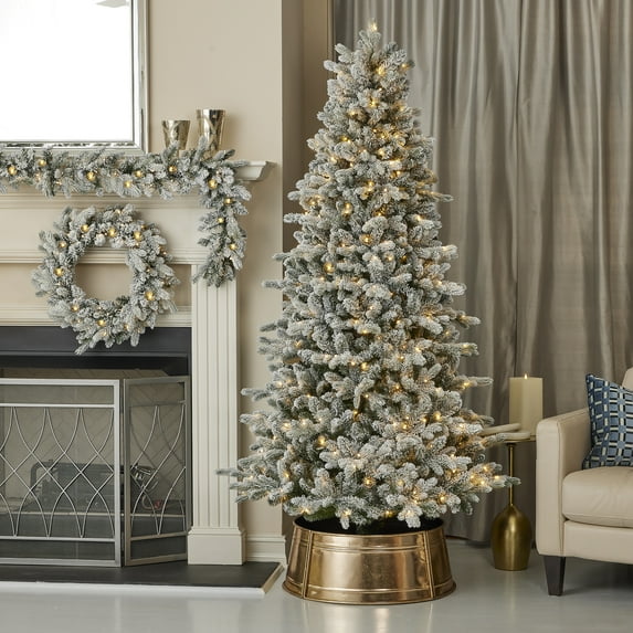 Palmetto Pine 6ft Flocked Tree with 9 Light Functions