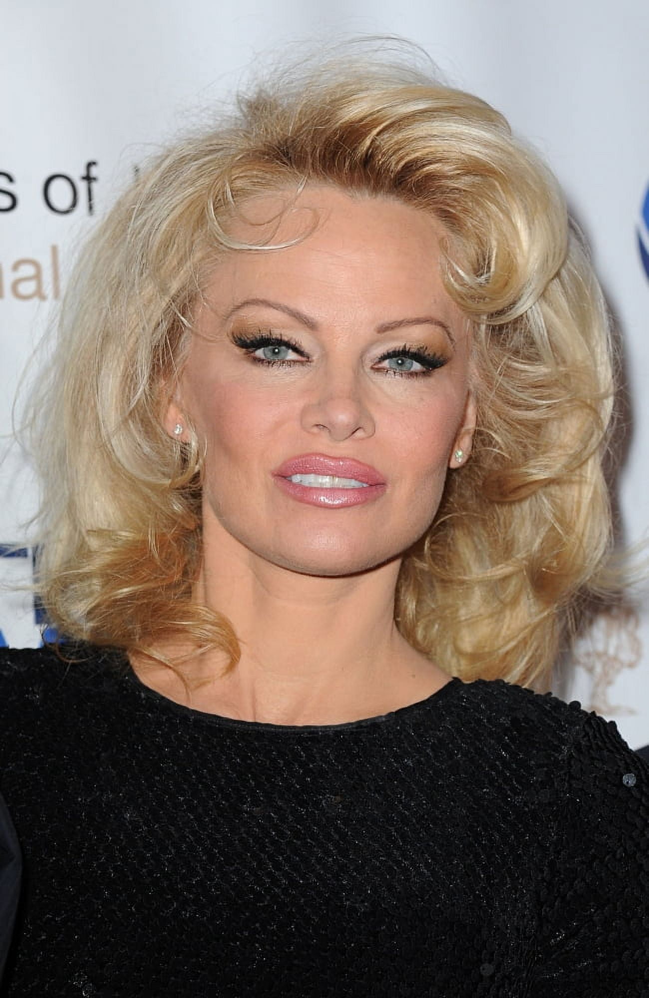 Pamela Anderson At Arrivals For 4Th Annual Champions Of Jewish Values International Awards Gala Canvas Art - (16 x 20)