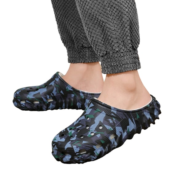 Pandaie Mens Furry Lined Garden Clogs Winter Warm Plush Fuzzy Slip on House Shoes Indoor Outdoor Mules with Arch Support Black 8.5