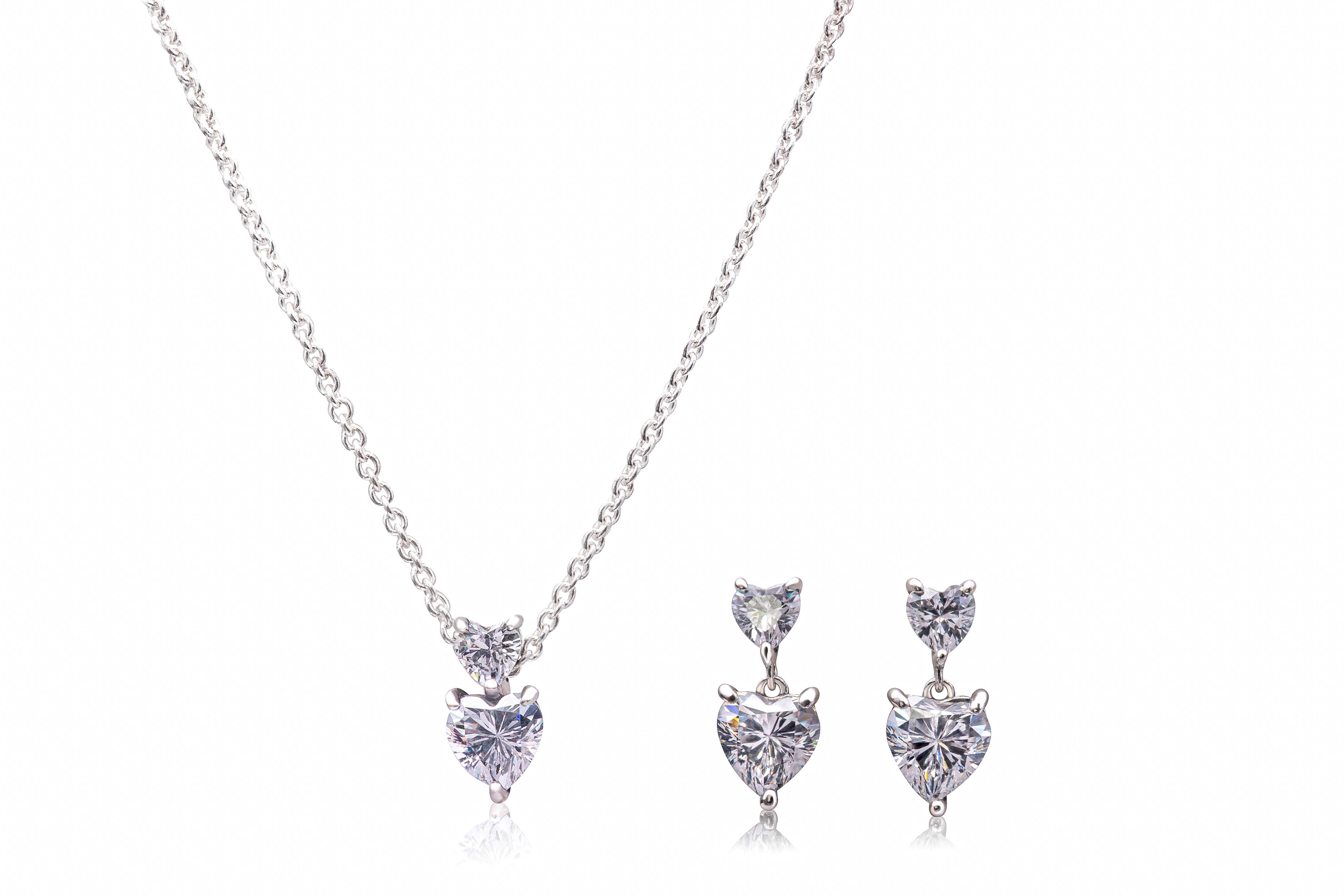 Pandora Radiant Heart and Floating Gem Necklace. talla 45