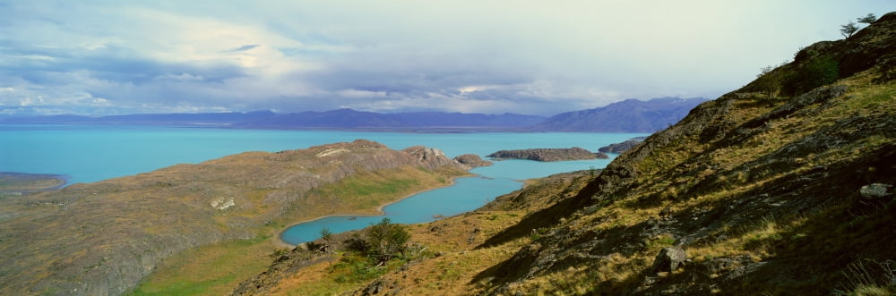 Panoramic view of Argentinas largest lake Lago Argentino in Parque Nacional Las Glaciares near El Calafate Patagonia Argentina Canvas Art - Panoramic Images (36 x 12)