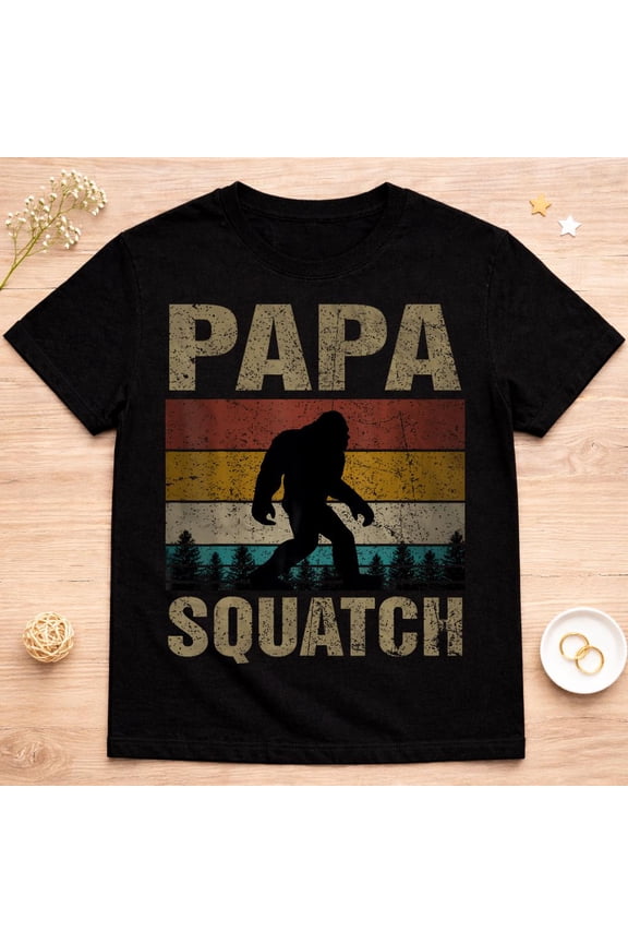 Papa Squatch Bigfoot Shirt, Vintage Sasquatch Yeti Dad Tee, Funny Cryptid Family Gift Retro Camping Fathers Day Tee