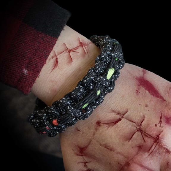 Paracord Planet Zombie Bracelet - 550 paracord DIY Bracelet - Survival Gear - Zombie Apocalypse Survival Bracelet Kit
