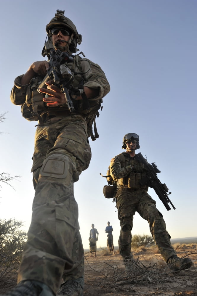 Pararescuemen arrive on scene at a mock crash site Canvas Art - Stocktrek Images (23 x 35)