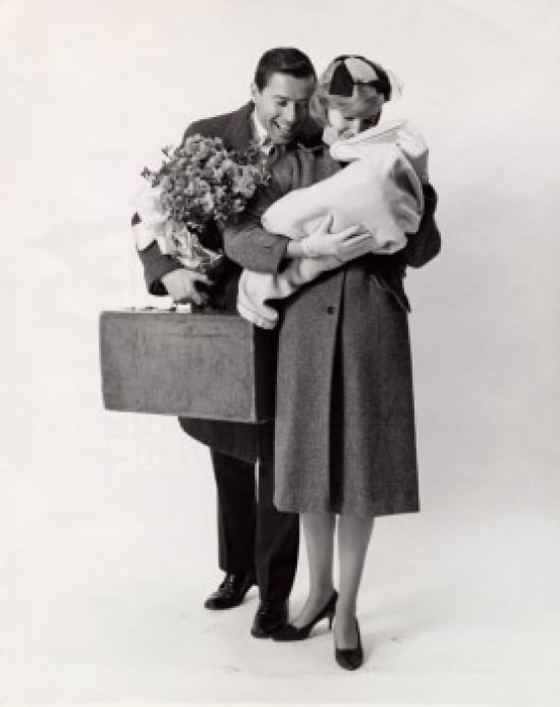 Parents with their newborn baby Canvas Art - (24 x 36)