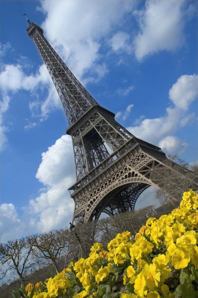 Paris France Canvas Art - Sue Carpenter Design Pics (12 x 19)