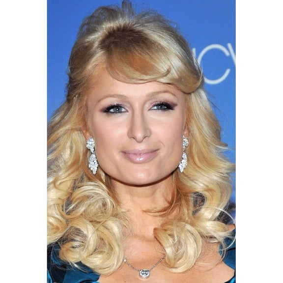 Paris Hilton At In-Store Appearance For Fairy Dust By Paris Hilton Fragrance Launch Event Photo Print (8 x 10)