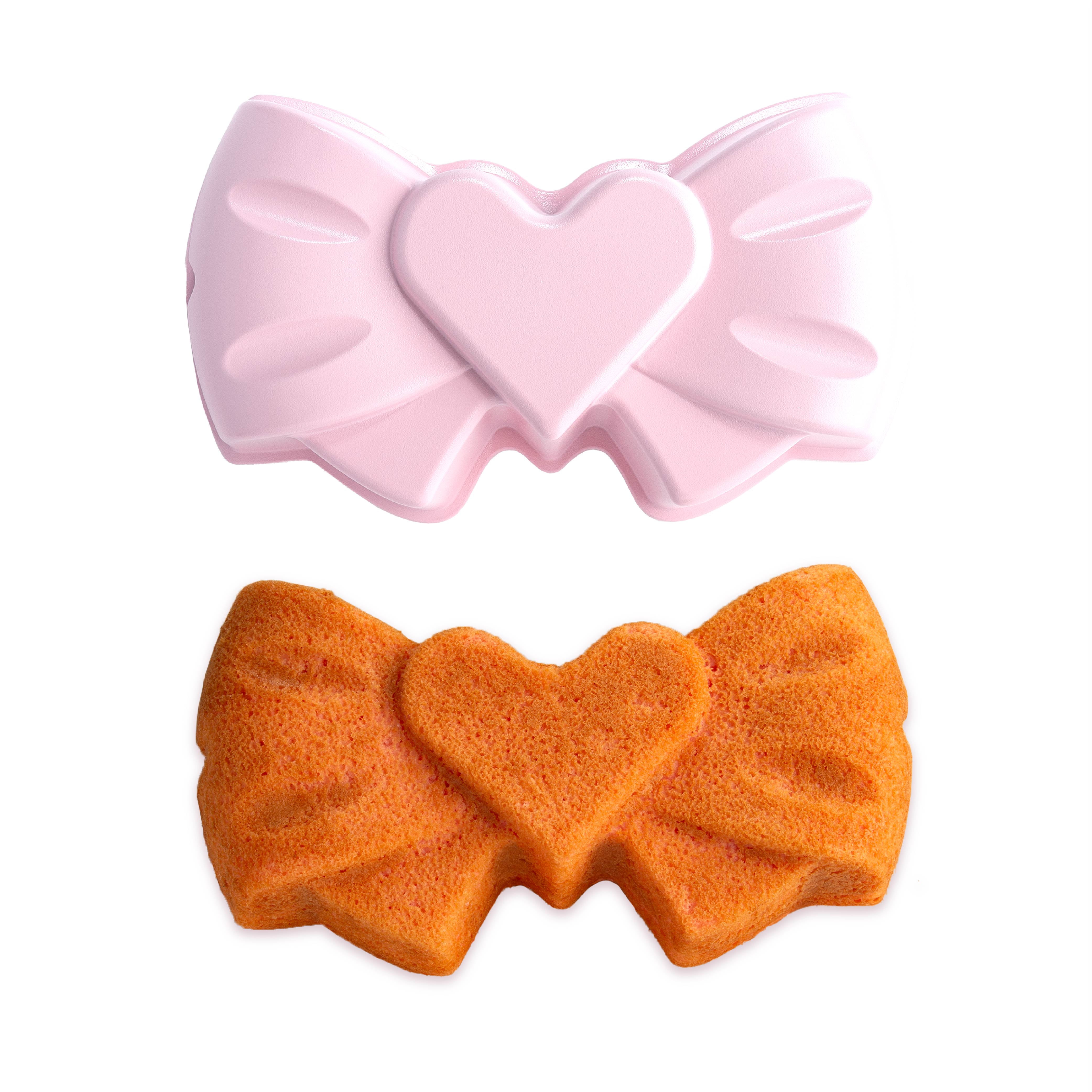 Paris Hilton Bow Shaped Cake Pan, Pink 2.5QT Nonstick Bakeware - 10 Cup ...
