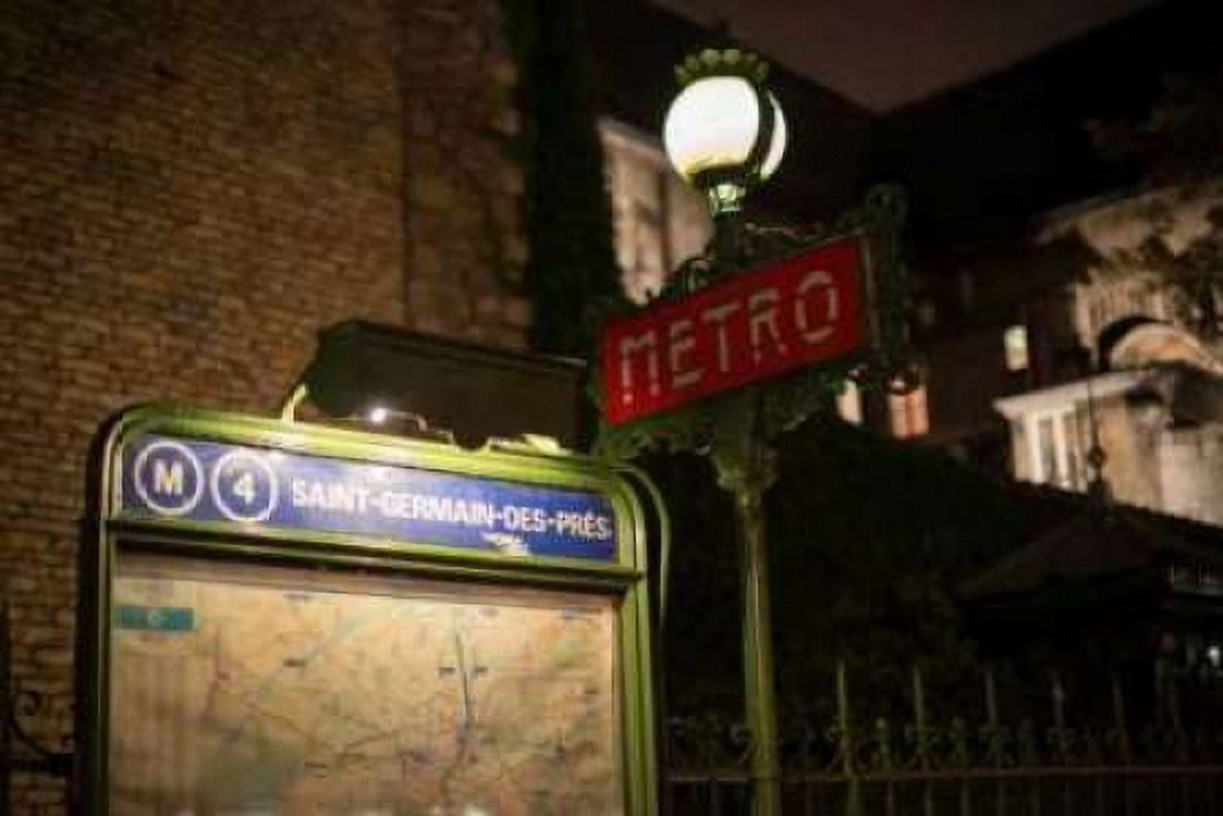 Paris Metro II Canvas Art - Erin Berzel (24 x 36)