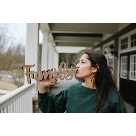 Parisloft Family Carved Wood Tabletop Decor, Freestanding Family Sign, Rustic Brown, 15.75"W