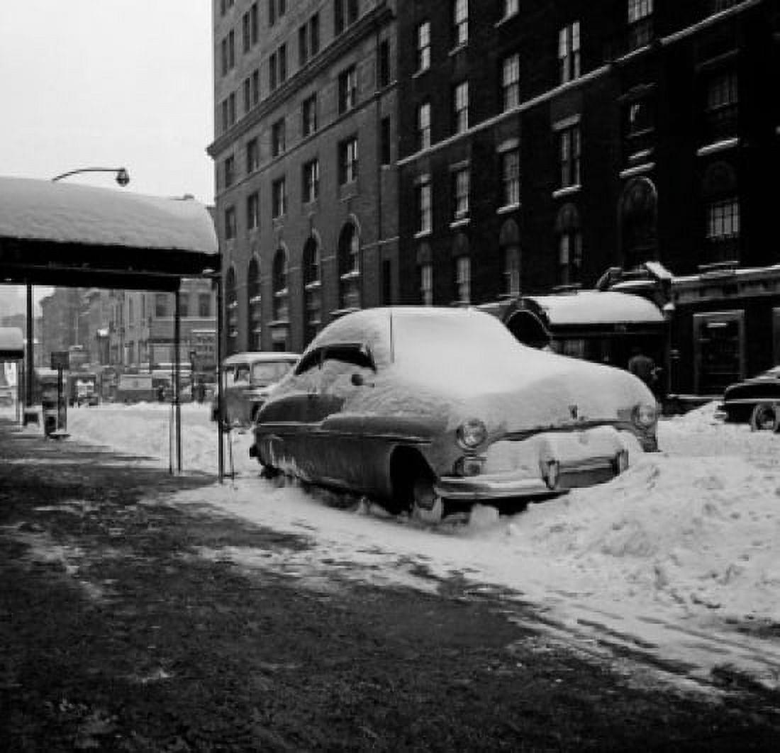 Parked auto in snow Canvas Art - (24 x 36)