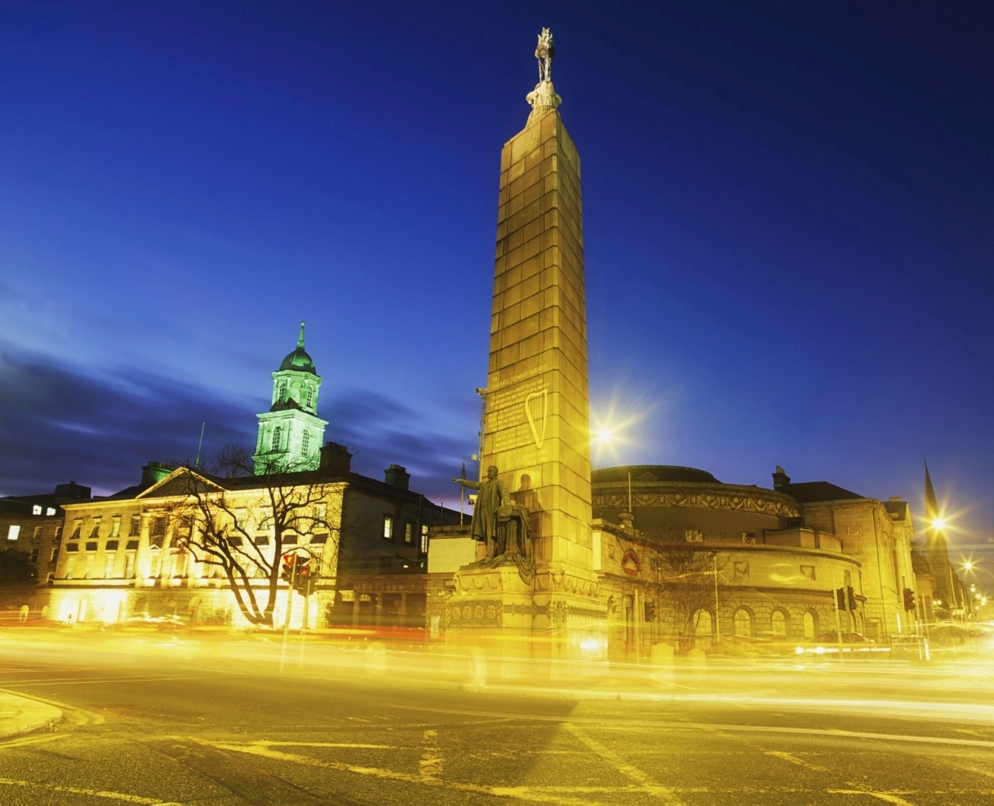 Parnell Square Dublin Ireland Parnell Monument & Rotunda Hospital Canvas Art - The Irish Image Collection Design Pics (17 x 13)