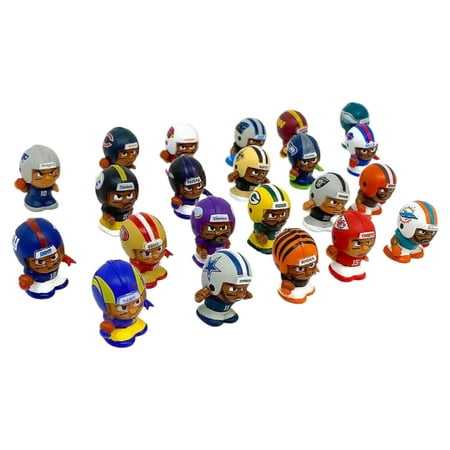 Party Animal NFL 2022 Football Big Box Superstar Collector Action Figure Set, 79 Pieces