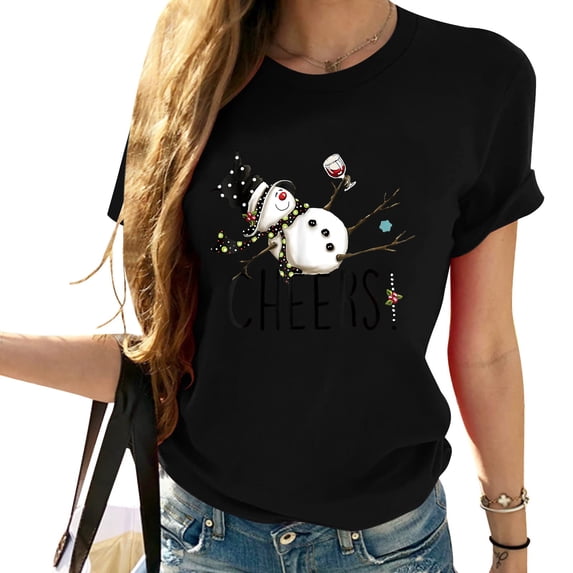 Party Queen Graphic Tee: Vintage Casual Cool T-Shirt for Women