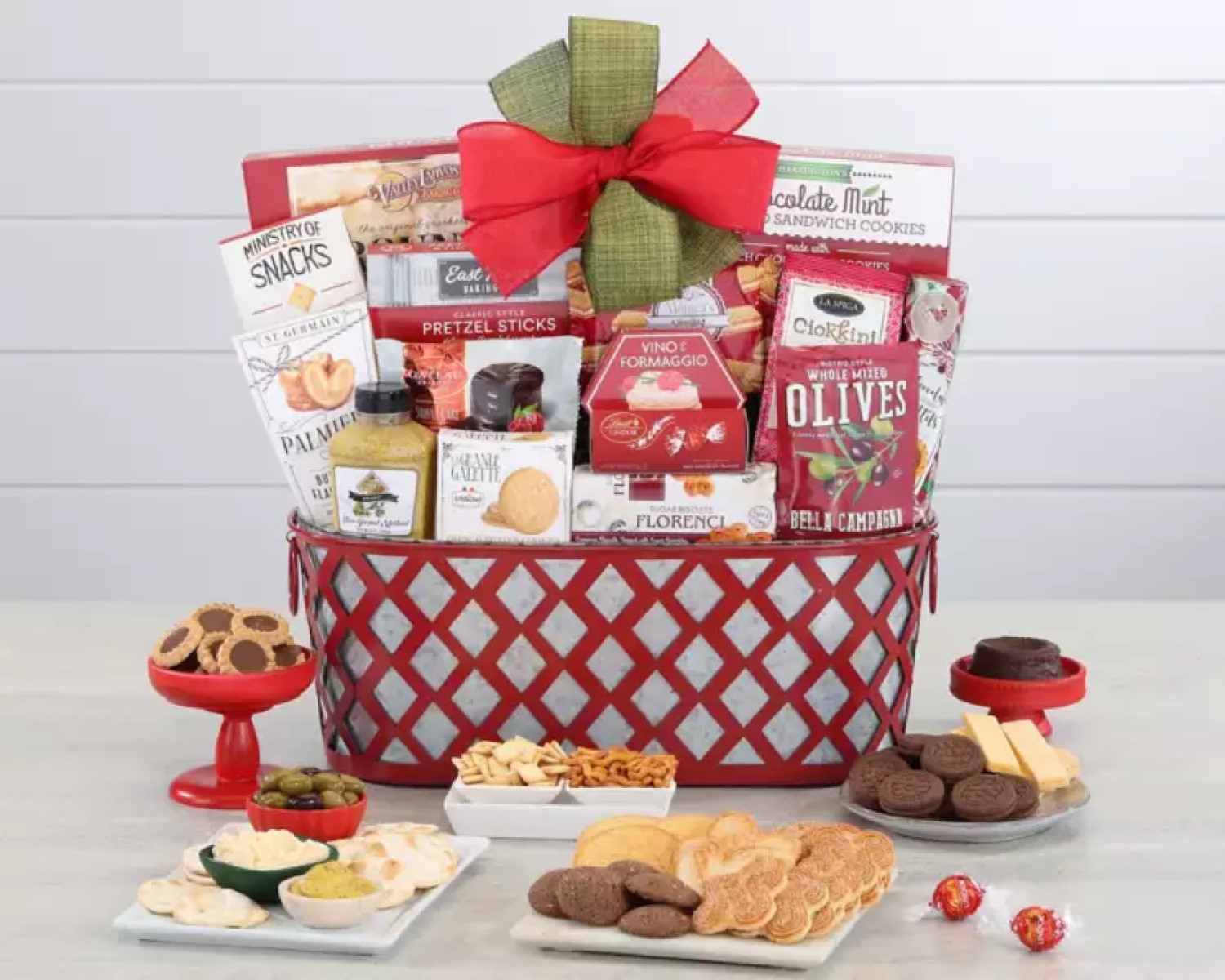 Party Time Holiday Gourmet Beverage Tub – Festive Gift Basket with ...